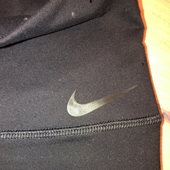 Size small  Nike Super High Rise Legging Capris - Picture 7 of 8